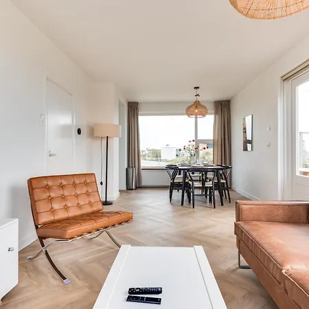 Vernieuwd Zeezicht Luxe *