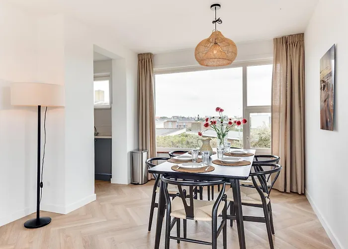 아파트 Vernieuwd Zeezicht Luxe 버겐안지