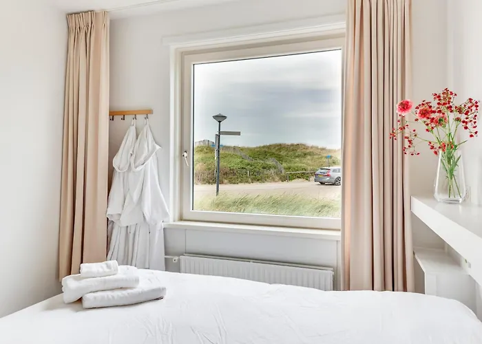 아파트 Vernieuwd Zeezicht Luxe 버겐안지