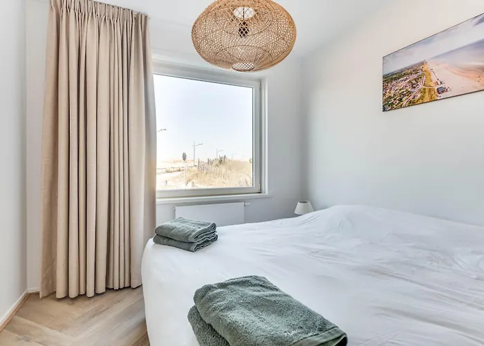 아파트 Vernieuwd Zeezicht Luxe 버겐안지