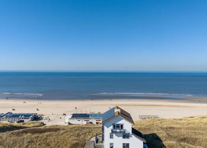 아파트 Vernieuwd Zeezicht Luxe